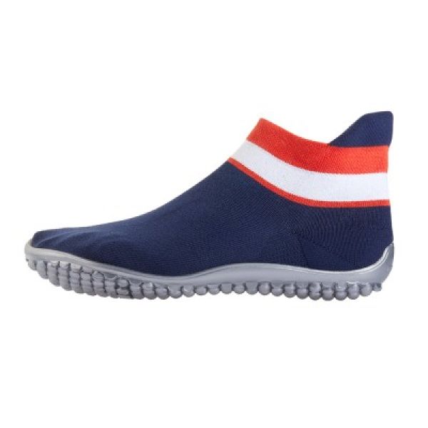 leg-sneaker